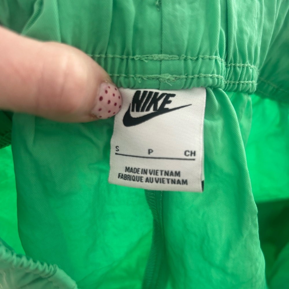 Nike Bright Green Athletic Shorts - Picture 4 of 4